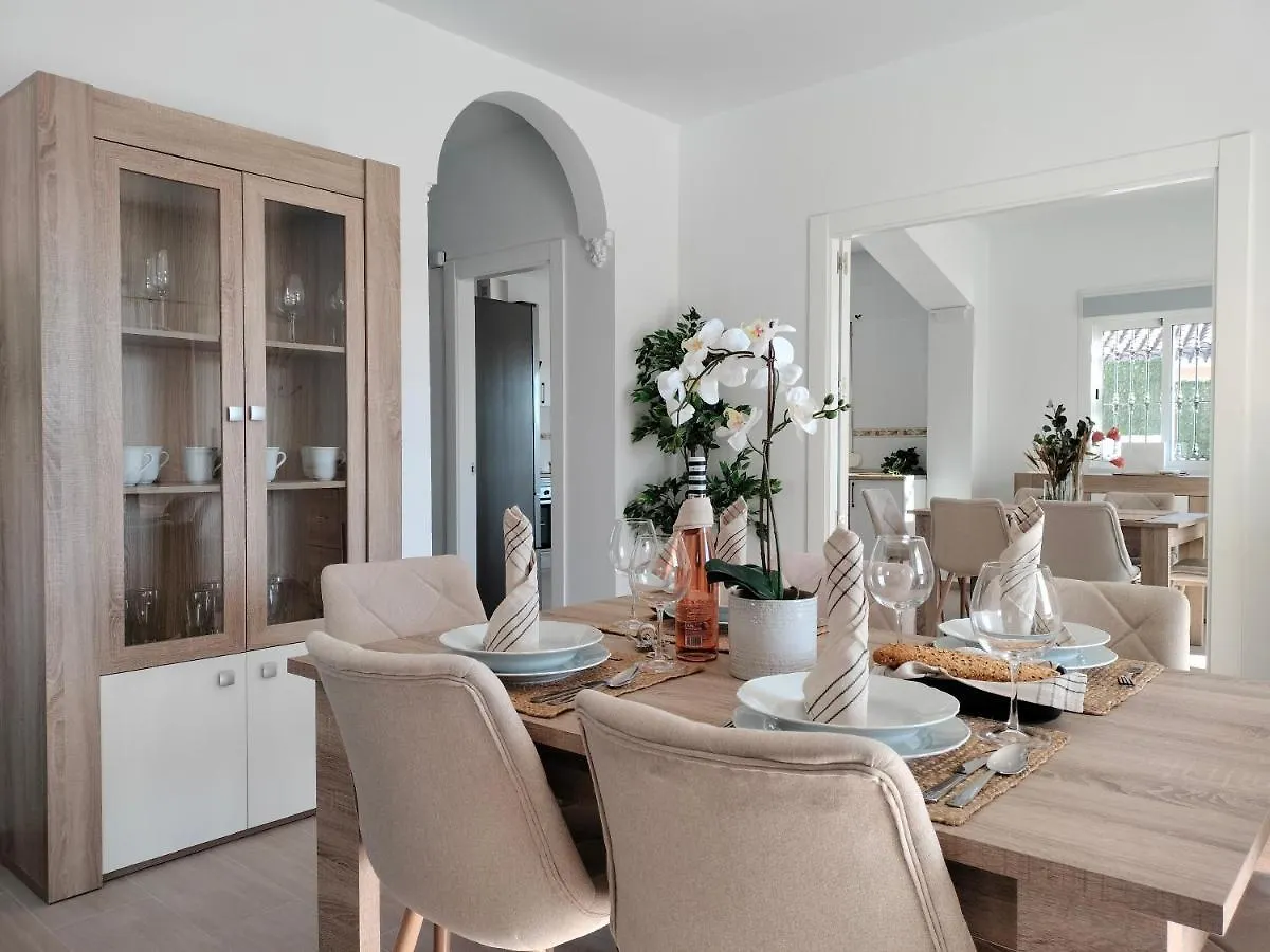 בנאלמדנה Chalet Antonio בית נופש