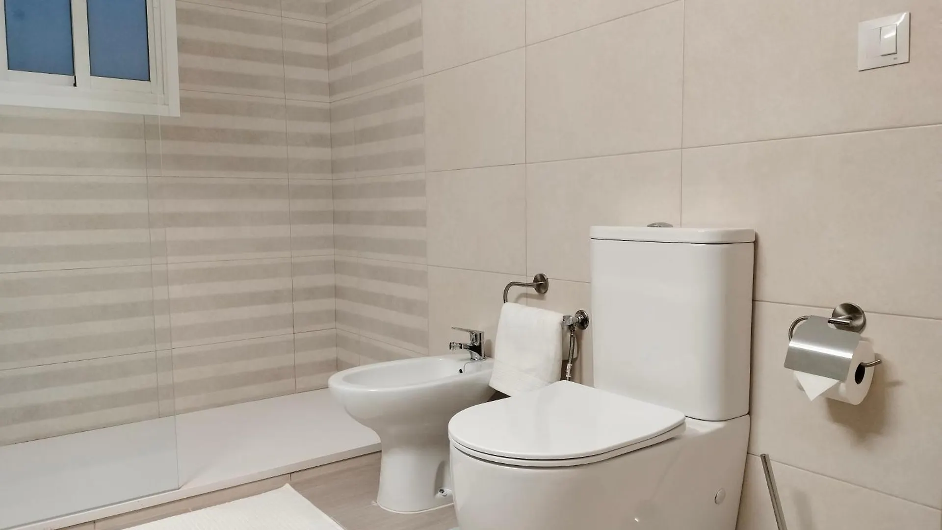 בנאלמדנה Chalet Antonio ספרד